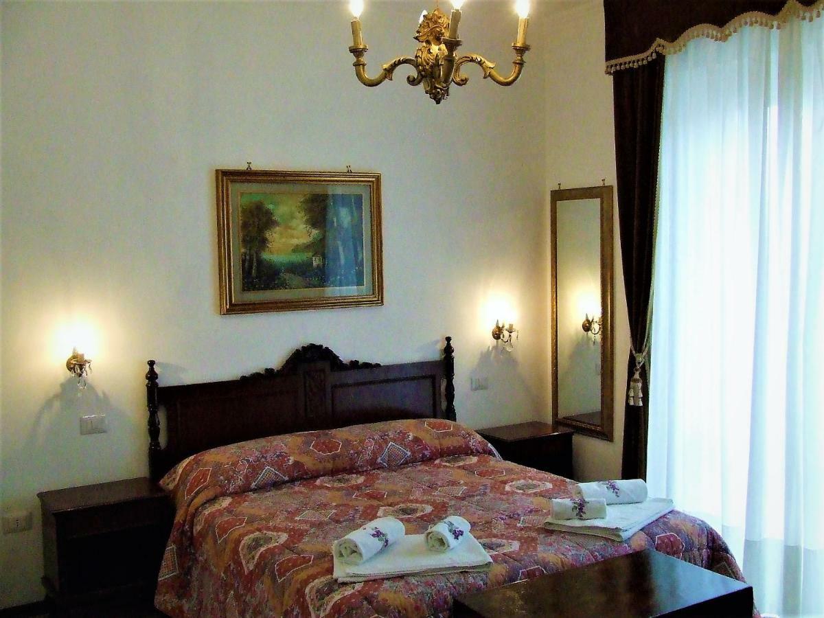 Casa Cipriani Panzió Potenza Picena Kültér fotó